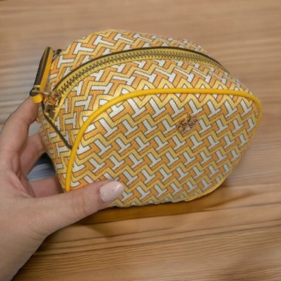 TORY BURCH TILE TZAG COSMETIC POUCH BAG ALLOVER CLUTCH PURSE - Picture 3 of 5